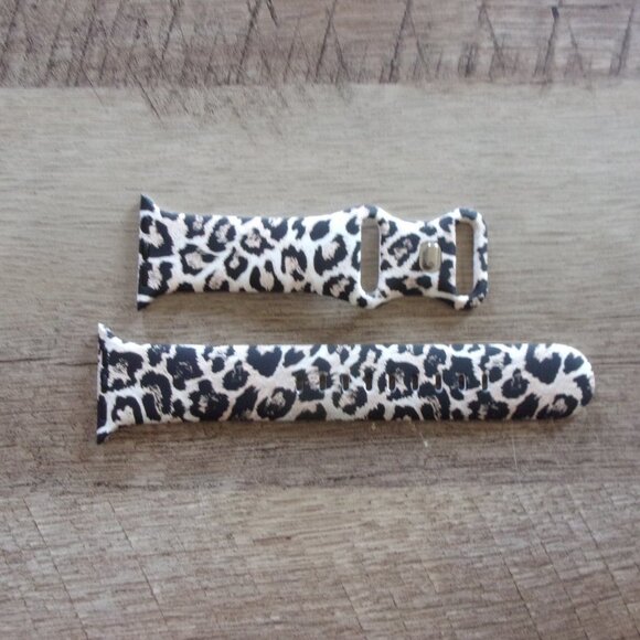 Other - Band 38/40mm M/L Cheetah, Pin and Tuck